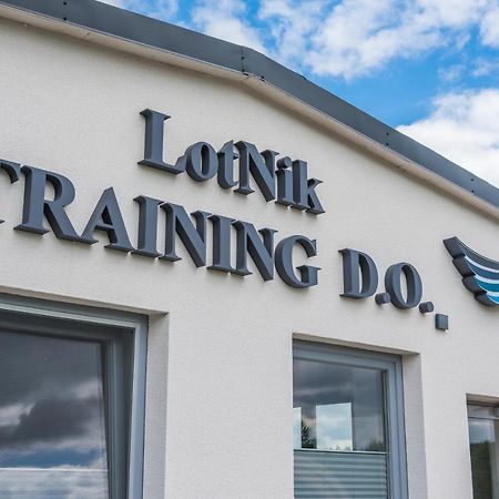 Pokoje Lotnik Nad Jeziorem Mrągowo Exteriör bild